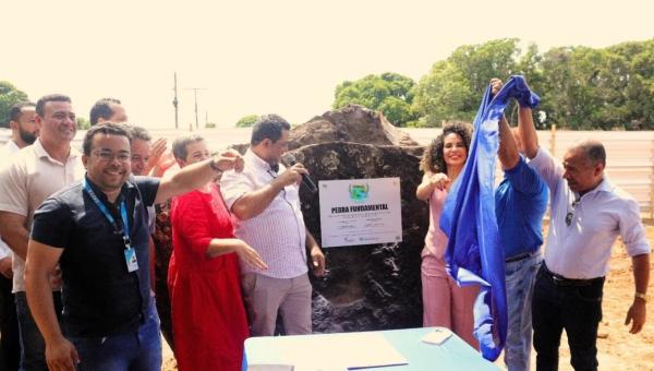 Prefeitura lança “Pedra Fundamental” que marca início das obras da Escola de Tempo Integral de Tocantínia